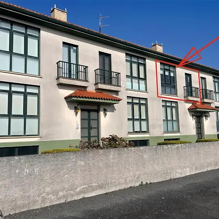 Con Excelentes Vistas Al Mar En La Playa De Carnota Caldebarcos